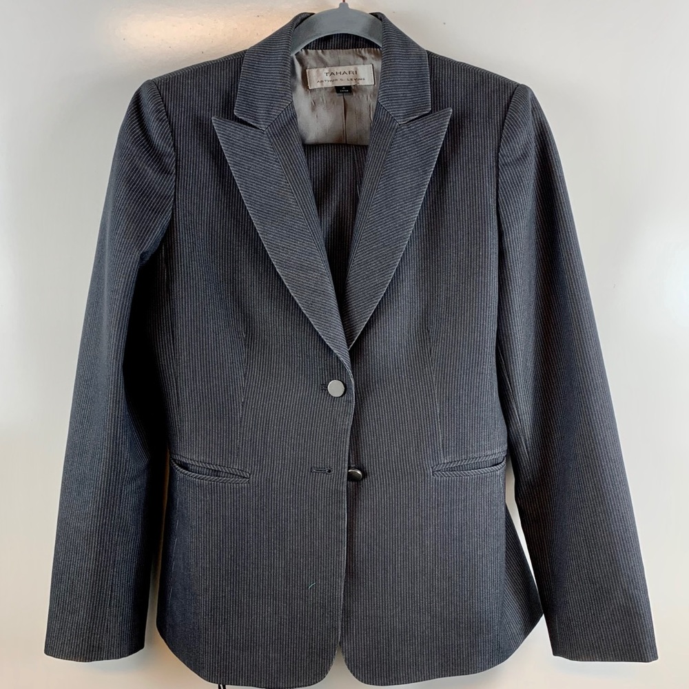 Tahari suit set black pinstripe size size 4